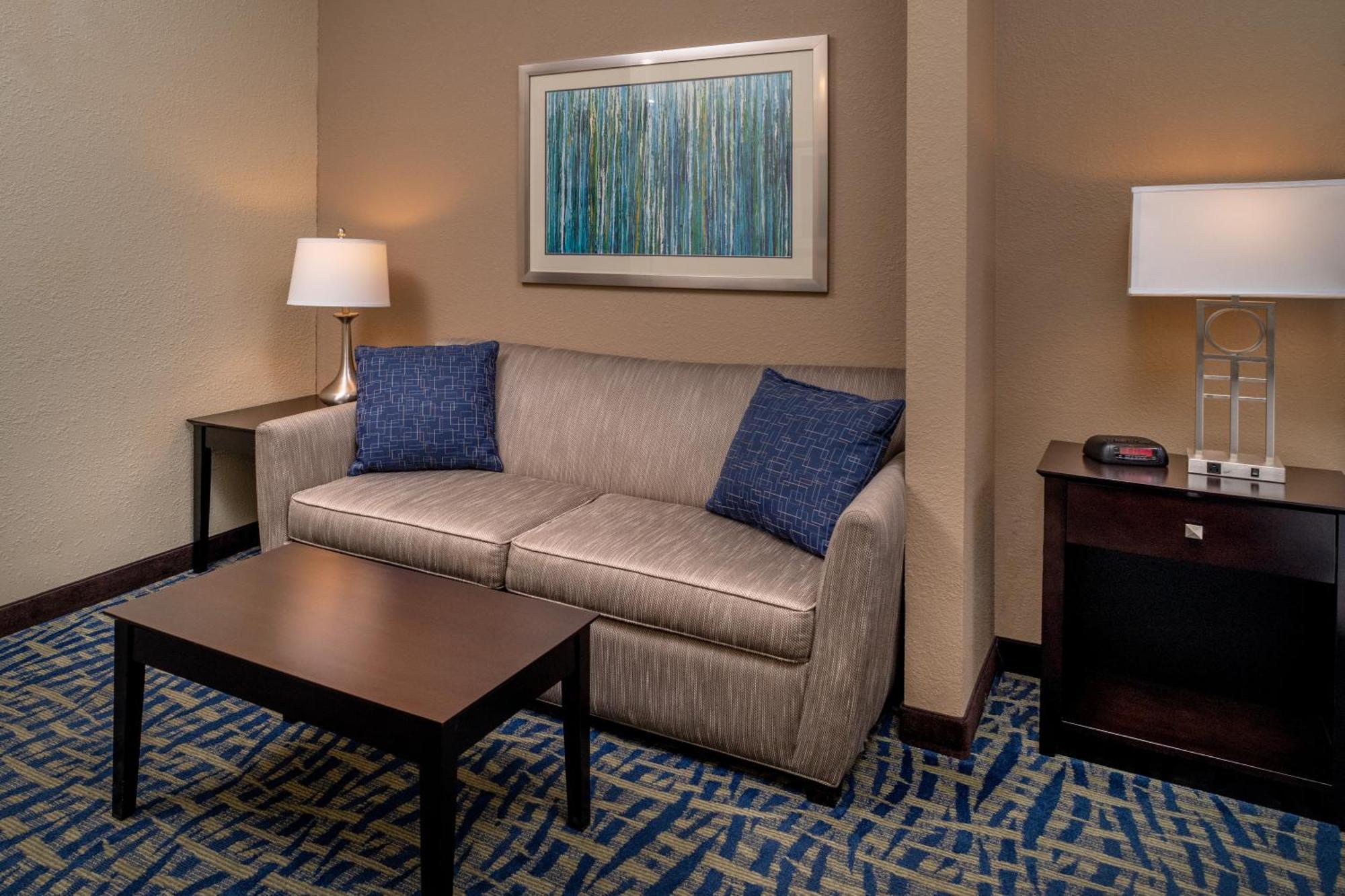 Holiday Inn Express & Suites Lebanon By Ihg Exteriér fotografie